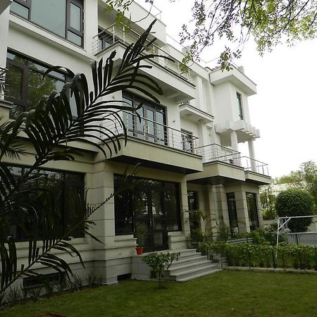 76 Friends Colony Bed & Breakfast Ню Делхи Екстериор снимка