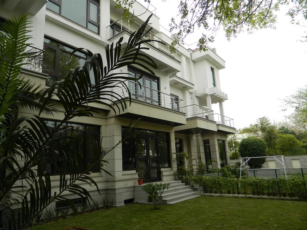 76 Friends Colony Bed & Breakfast Ню Делхи Екстериор снимка