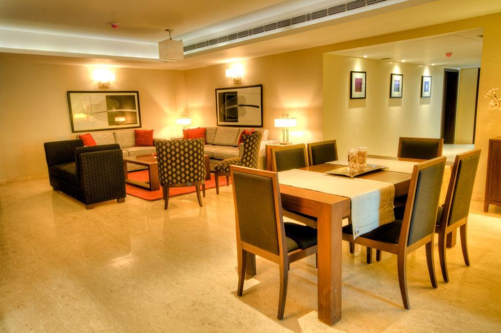 76 Friends Colony Bed & Breakfast Ню Делхи Екстериор снимка