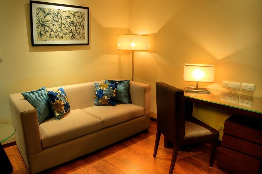 76 Friends Colony Bed & Breakfast Ню Делхи Стая снимка